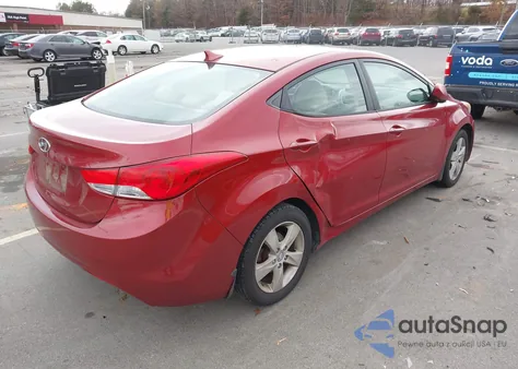 2013 Hyundai Elantra Gls/Limited z USA, uszkodzony, nr VIN KMHDH4AE1DU629093